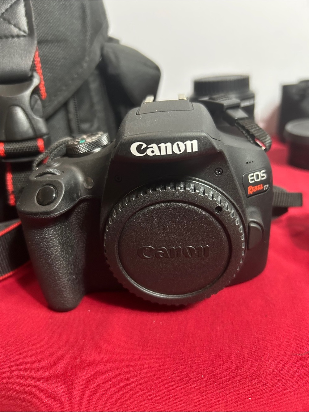 Canon Rebel T-7 with many accessories used only 3 times